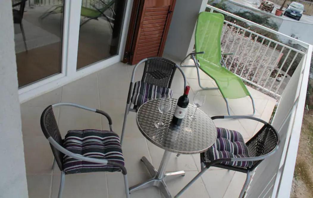 Apartment Mia - Spacious Apartment On 85 M2 With Beautiful Sea View Трогир Экстерьер фото