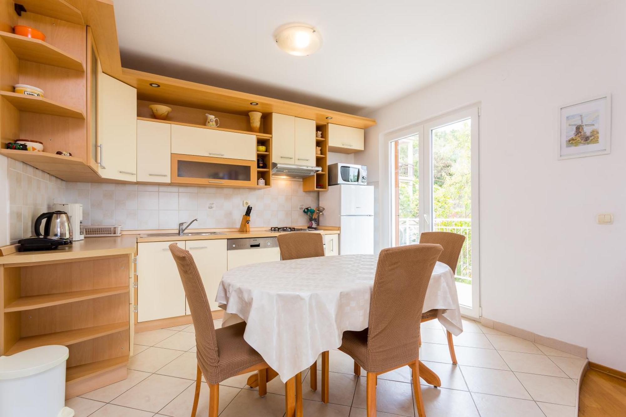 Apartment Mia - Spacious Apartment On 85 M2 With Beautiful Sea View Трогир Экстерьер фото