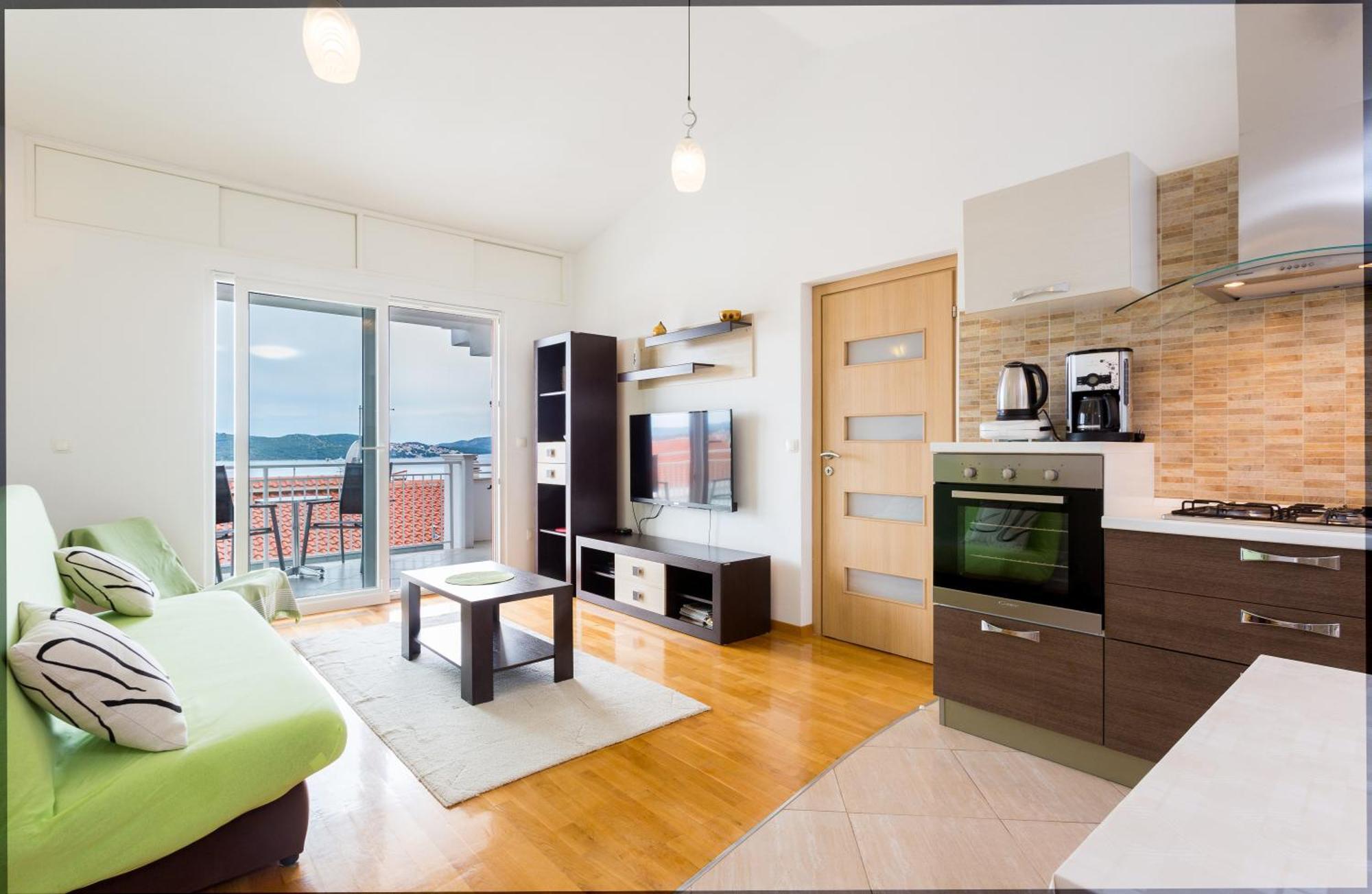Apartment Mia - Spacious Apartment On 85 M2 With Beautiful Sea View Трогир Экстерьер фото